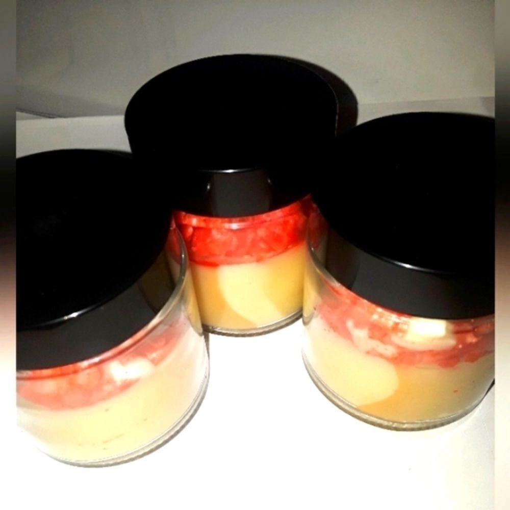 Hand Crafted Frozen Custard dessert candle - Picture 8 of 13